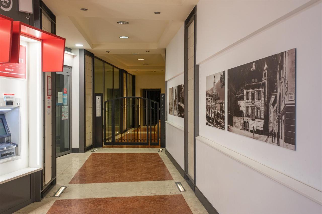 Attico La Rocca Apartment Riva del Garda Bagian luar foto